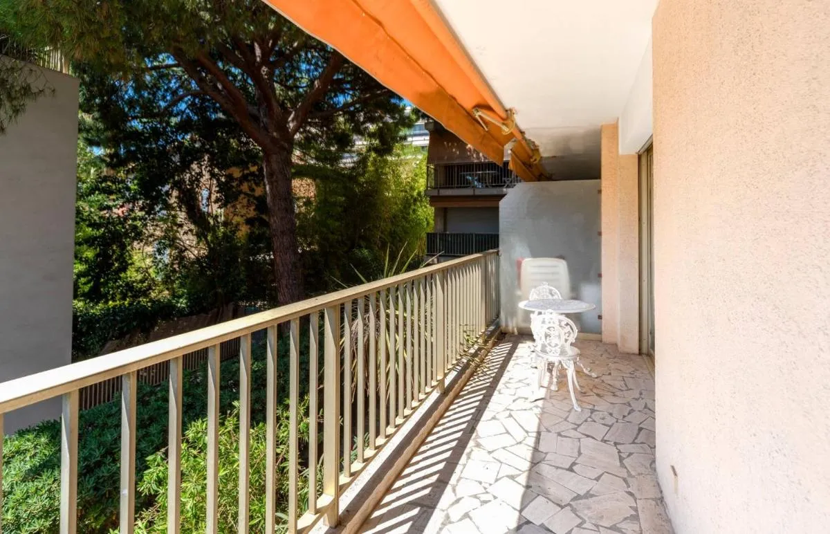 Image 4 of Studio Fenelon terrasse et Parking Cannes