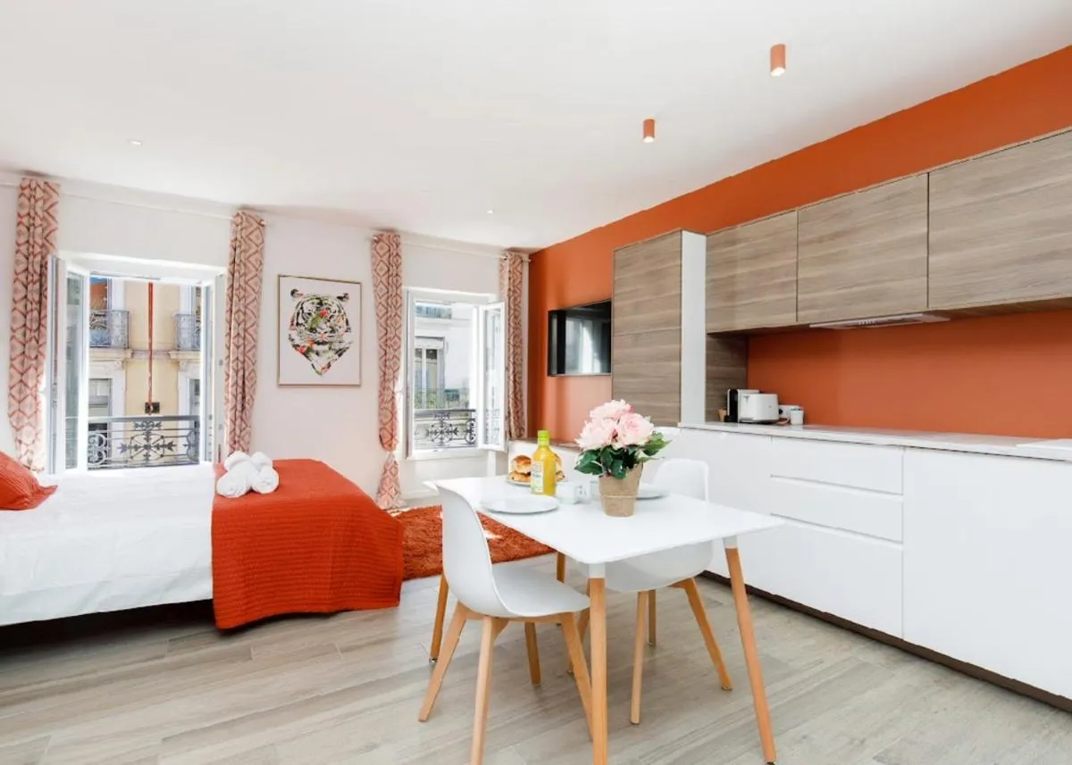 Image 1 of Studio Orange, Hypercentre à 2minutes du Palais des congrès
