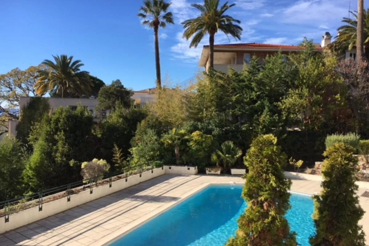 Image 4 of Stunning 3-Br Apartment with Large Terrace and Pool