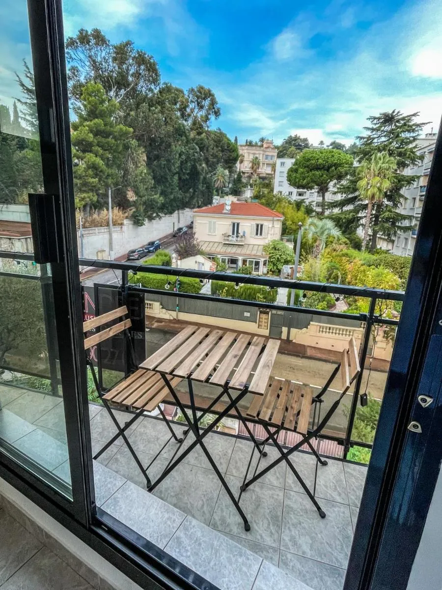 Image 3 of Superbe appartement à 3 minutes de la plage