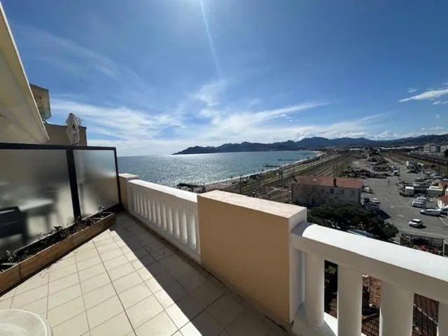 Image 6 of Top-floor apart Sea View, Terrace & 2 pools