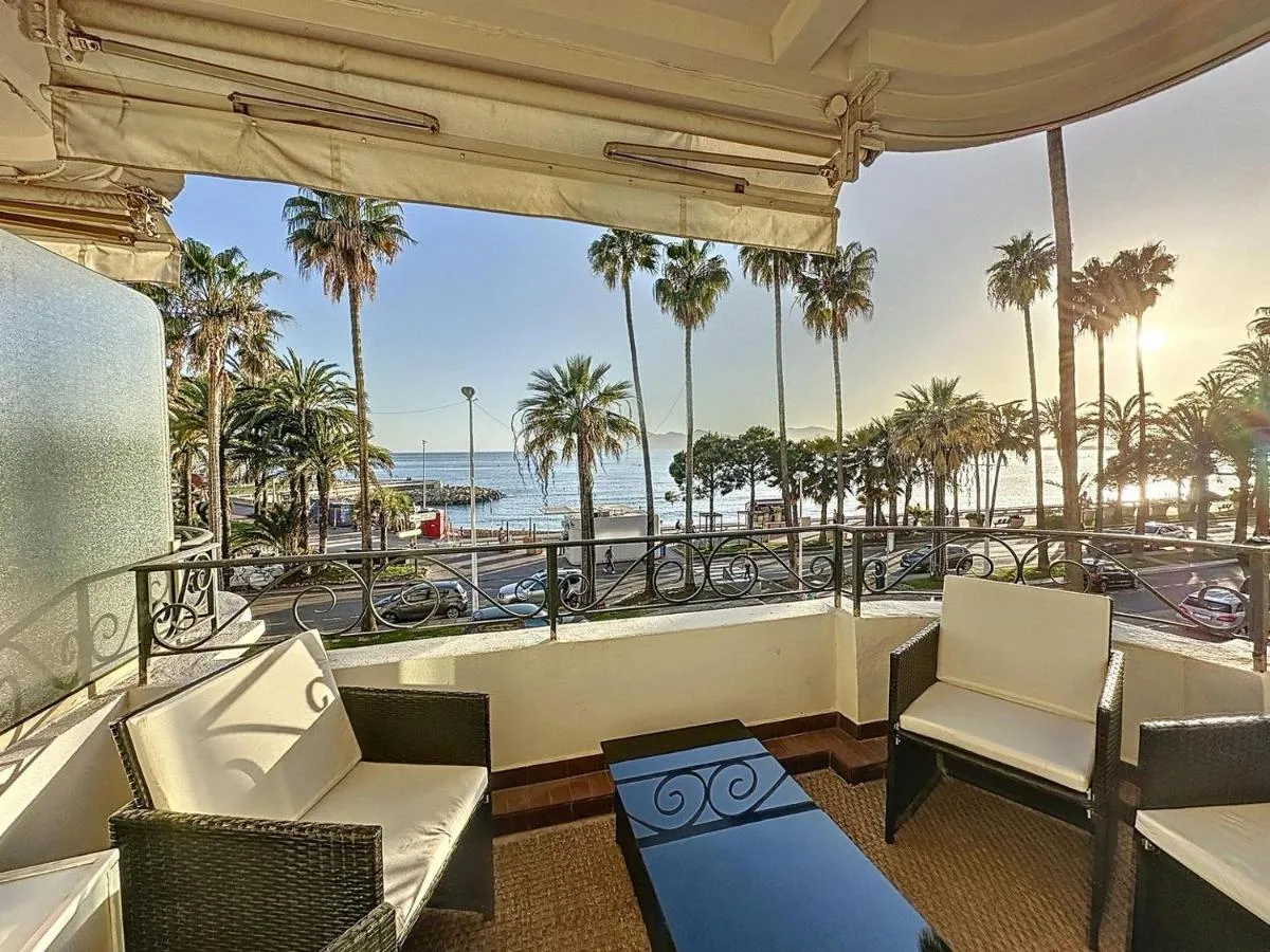 Image 4 of Two en-suite bedroom apartment on La Croisette – Sea view