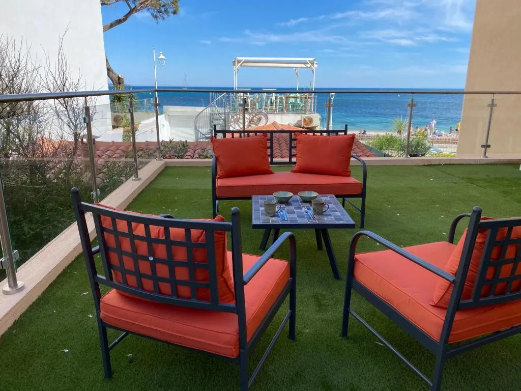 Image of Villa Del Mar Bord de mer Palm Beach Cannes