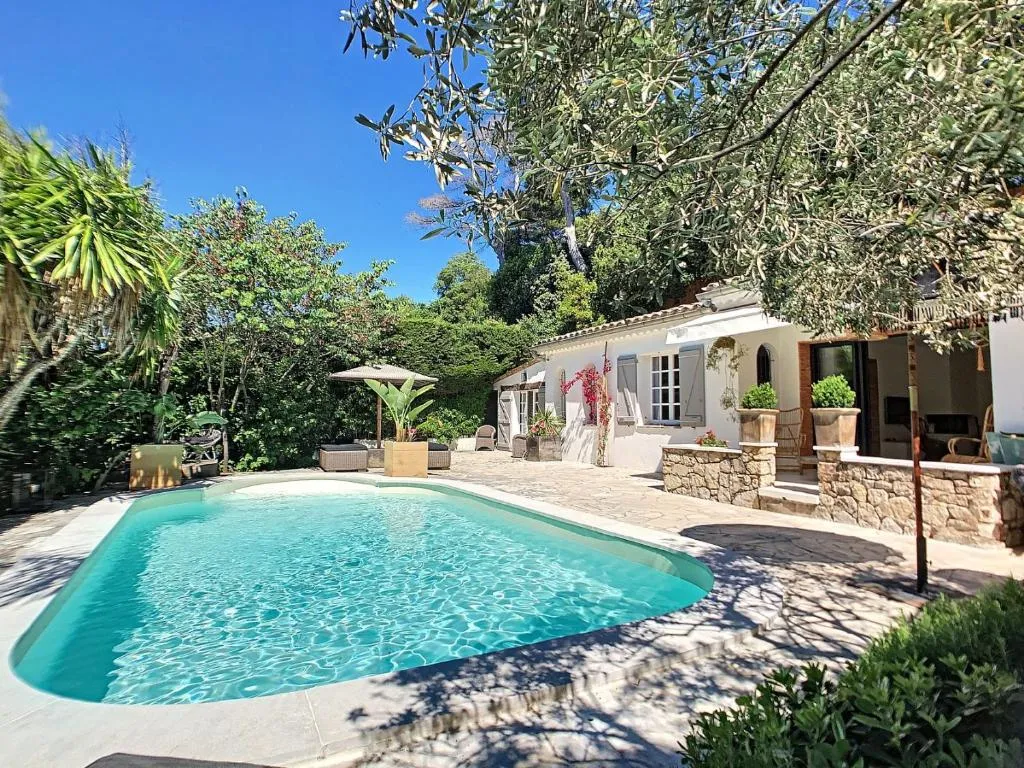 Image of Villa Riviera