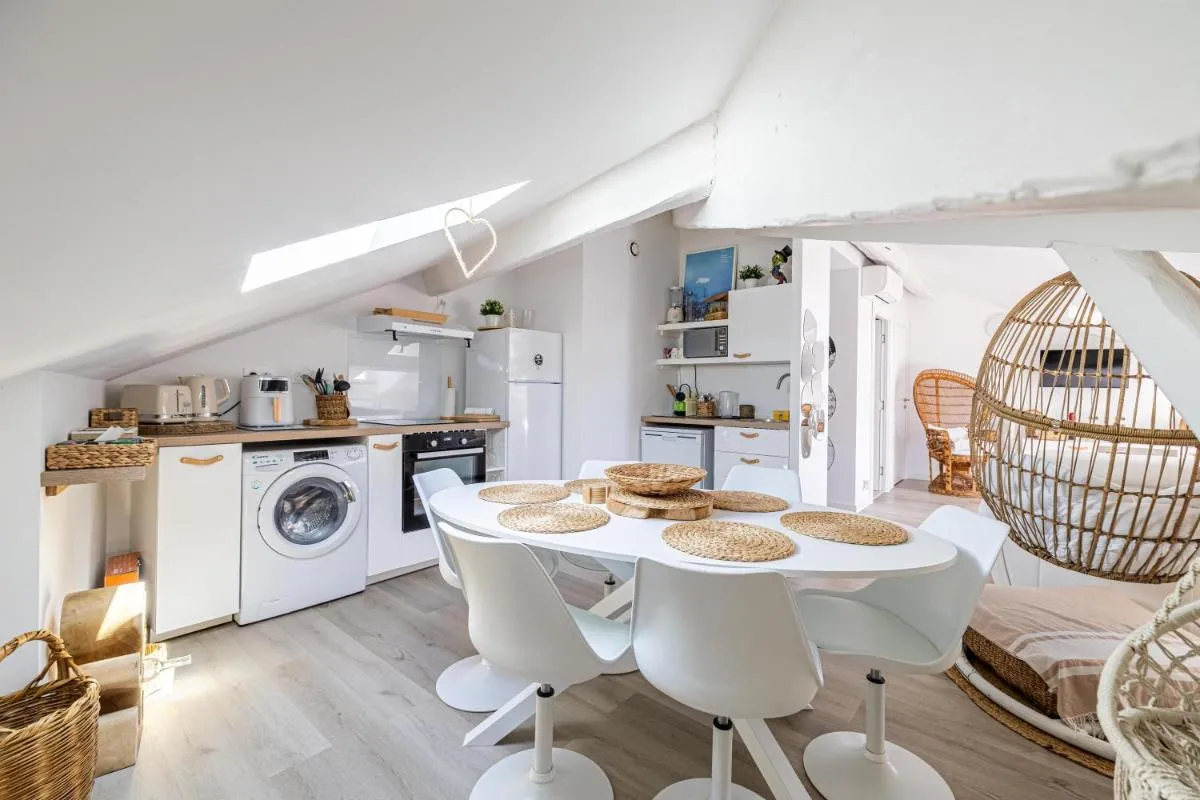 Image 2 of WELCOME – Stunning 2-bedroom at 5 minutes from Palais des Festivals