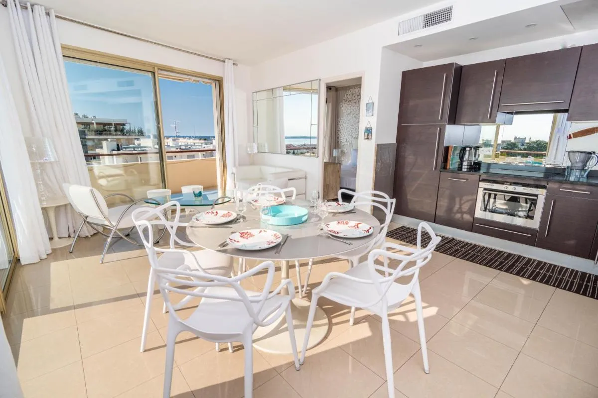 Image 3 of Wow Splendide 3-4 pcs Duplex Rooftop Vue mer by Olam Properties