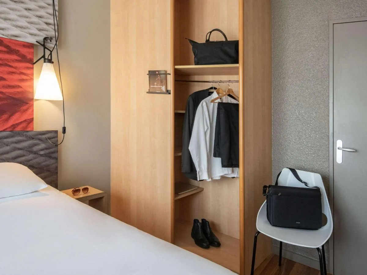 Image 4 of ibis Cannes Plage La Bocca