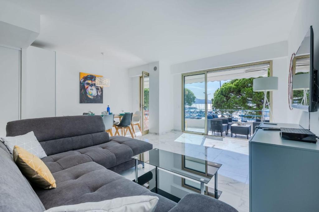 Image of 90m on the Croisette with Terrace & Sea View