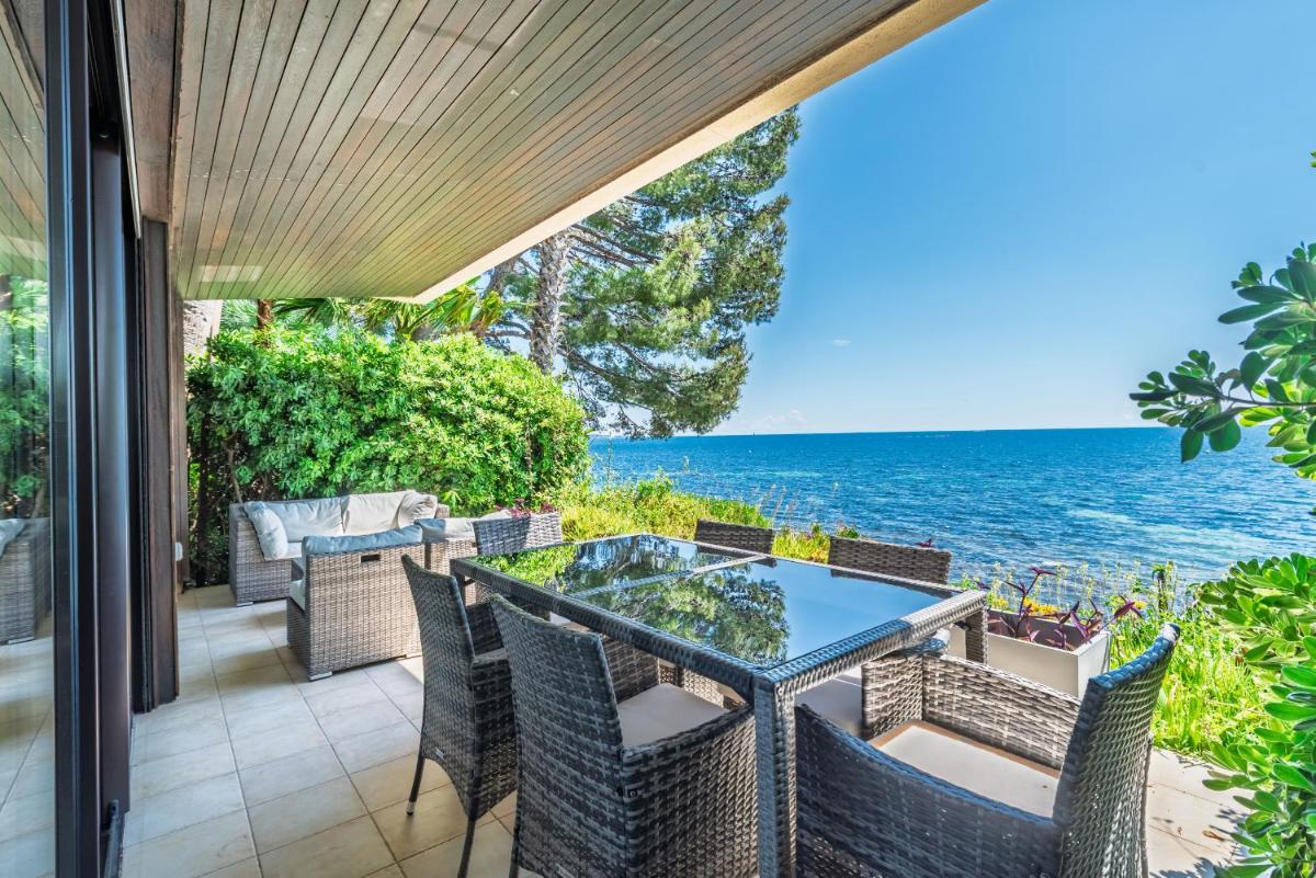 Image 3 of ADRIANA by Terry’s Homes WATERFRONT SEAVIEW BEACH