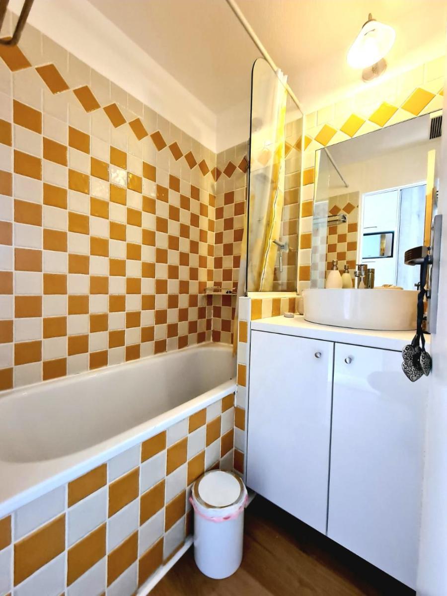 Image 3 of Appartement 0321, piscine – parking – proche plages – Palmazur Vacances