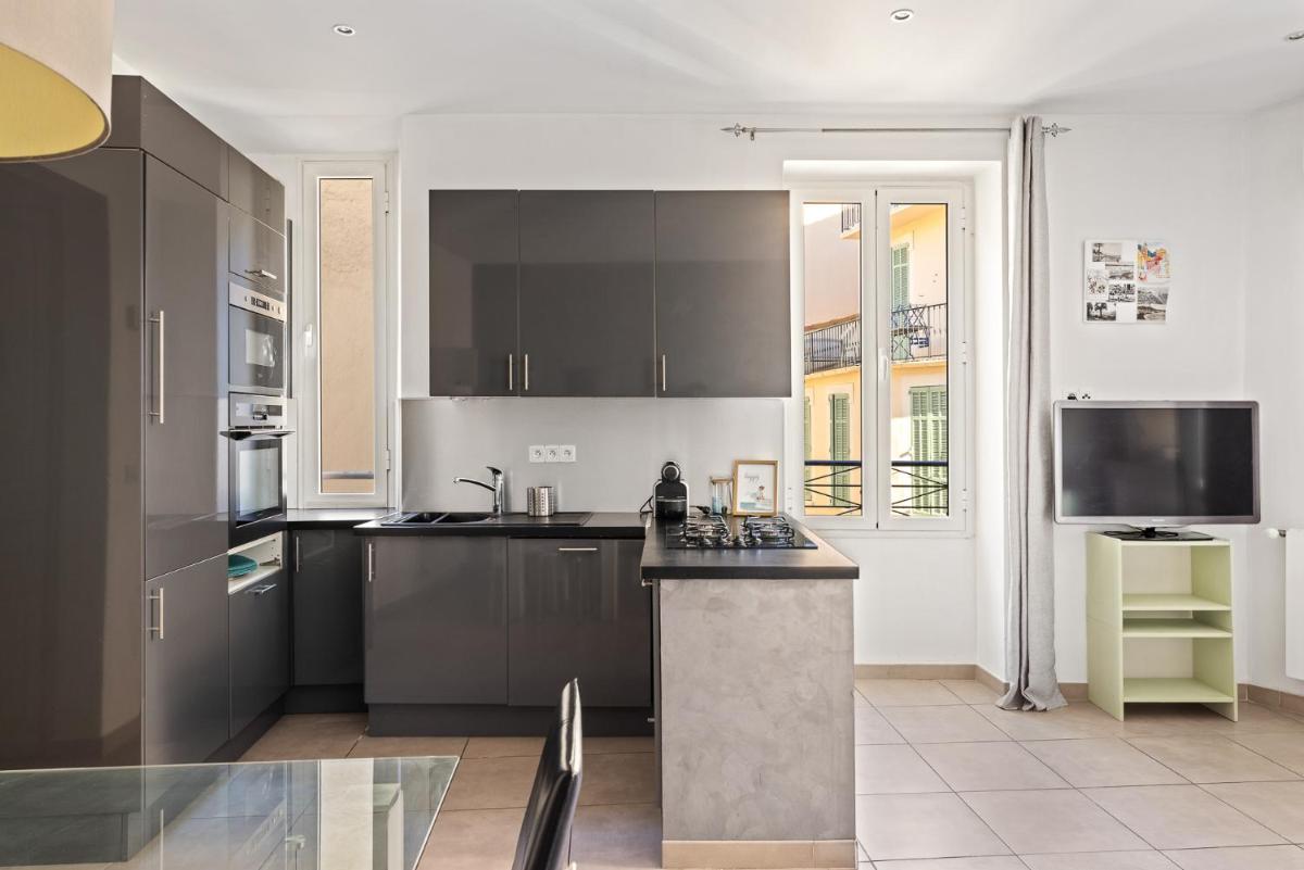 Image 1 of Appartement 2P centre de Cannes avec balcon