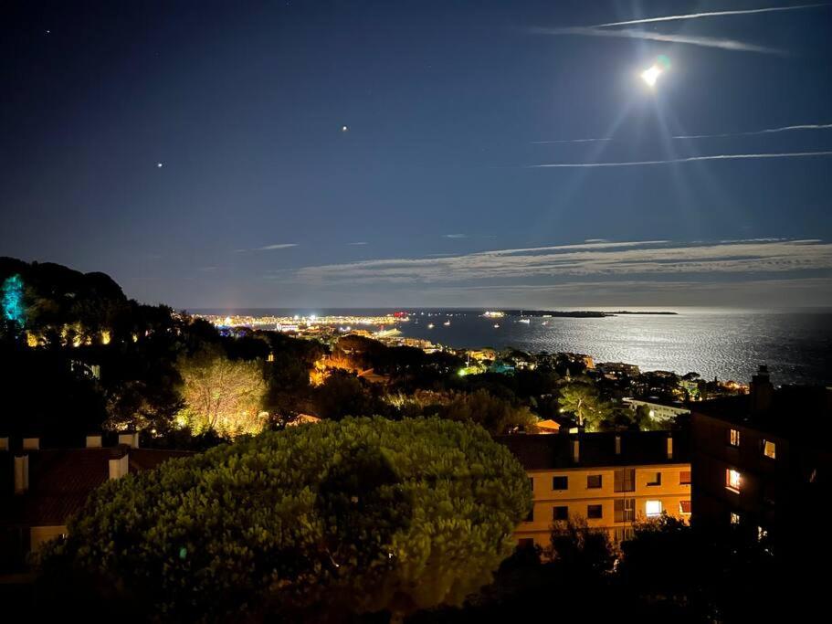 Image 6 of Appartement CANNES, vue mer triples exposition