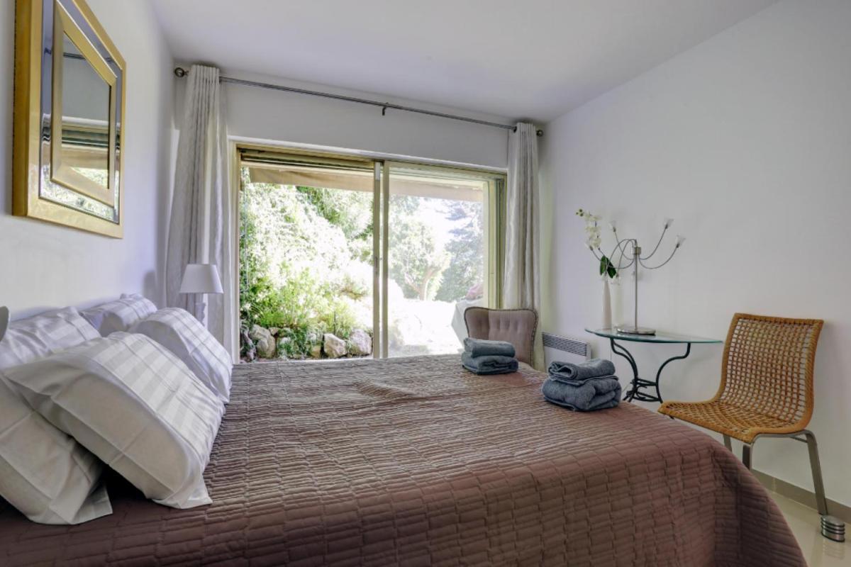 Image 6 of Appartement – villa Le Saint Georges avec superbe jardin et vue mer panoramique