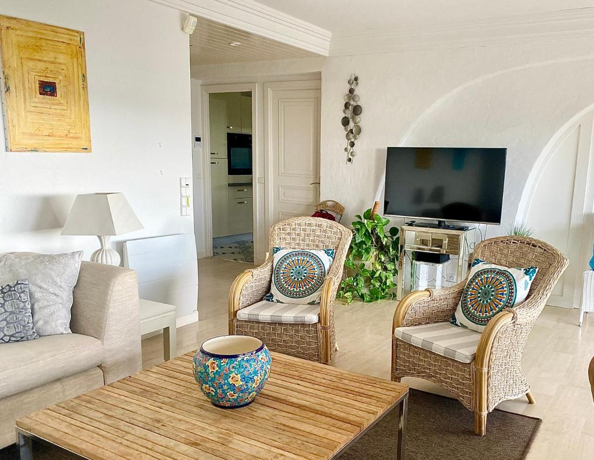 Image 4 of Appartement – villa Le Saint Georges avec superbe jardin et vue mer panoramique