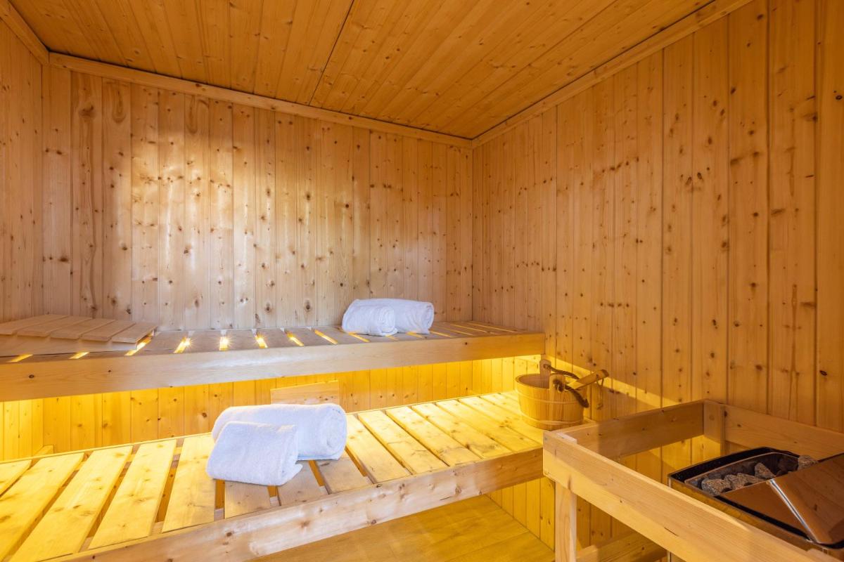 Image 6 of Bliss Triplex – Hyper Centre – Sauna – BBQ – Jacuzzi – LRACANNES