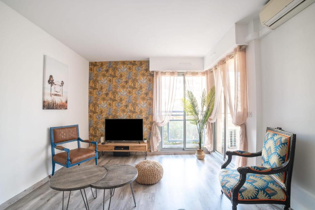 Image of Bright 66m At 600m From The Center Of Cannes