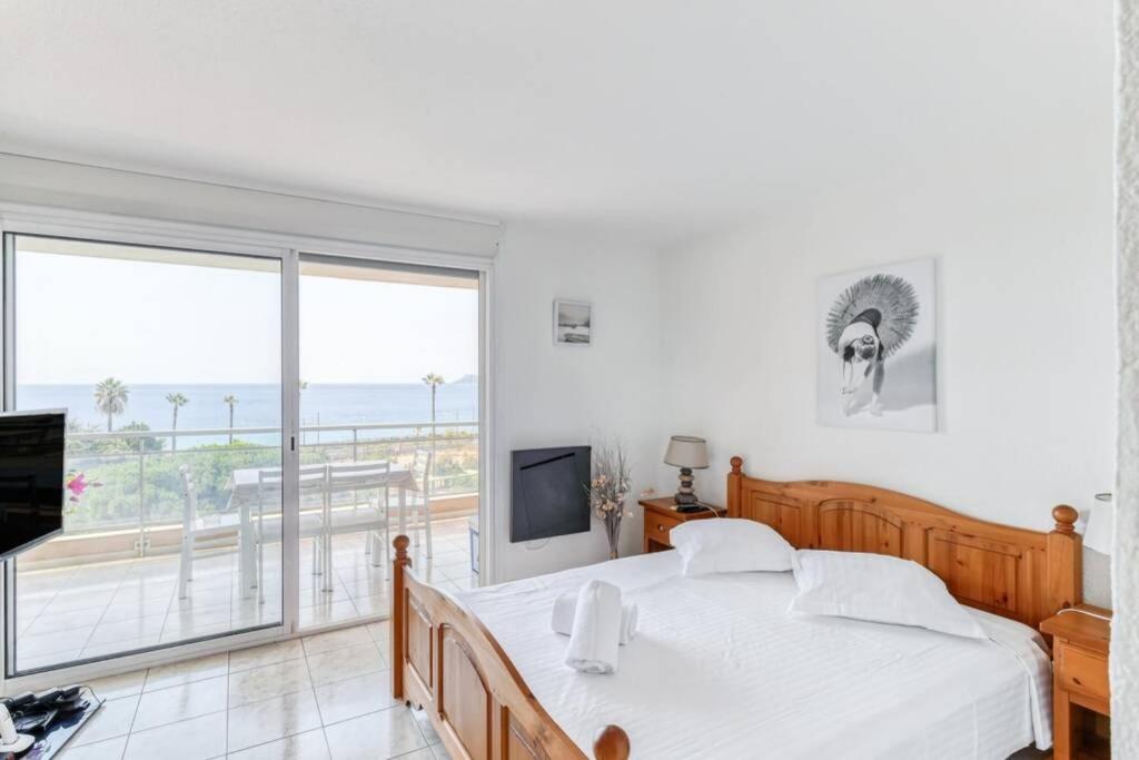 Image 1 of C009-Duplex avec vue sur mer et piscine