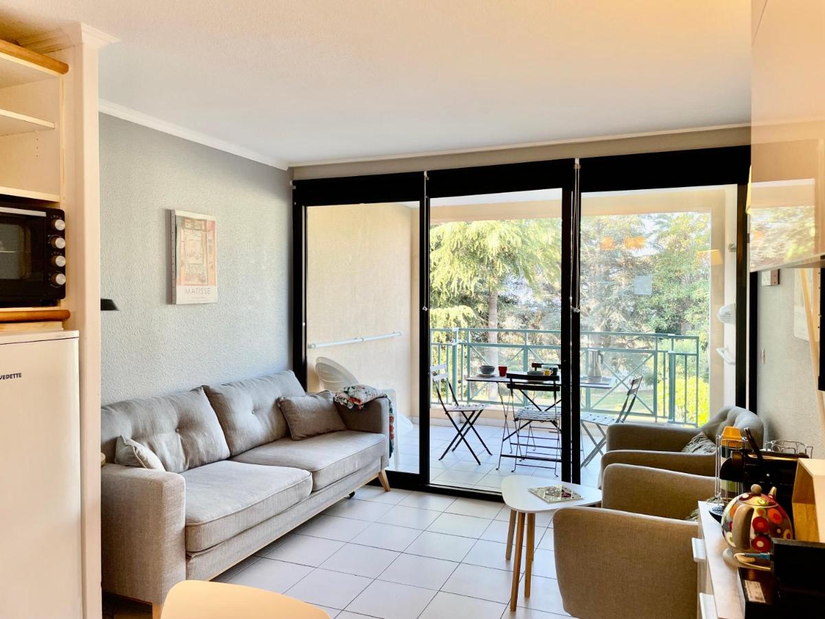 Image 1 of CANNES Appartement Duplex Piscine VUE Mer WIFI PARKING CLIM