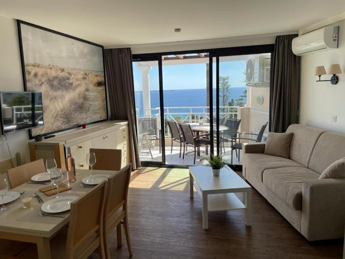 Image 4 of CANNES FRANCIA Superbe F3 balcon vue mer piscine