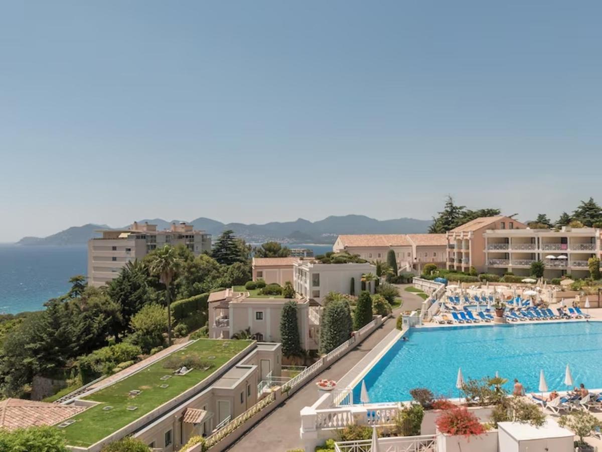 Image 2 of CANNES FRANCIA Superbe F3 balcon vue mer piscine