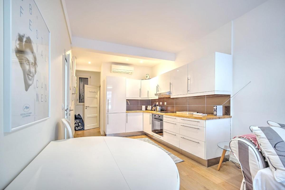 Image 1 of Cannes Carré d’Or Cozy 1 BR balcony, Croisette Palais 2 mn by Olam Properties