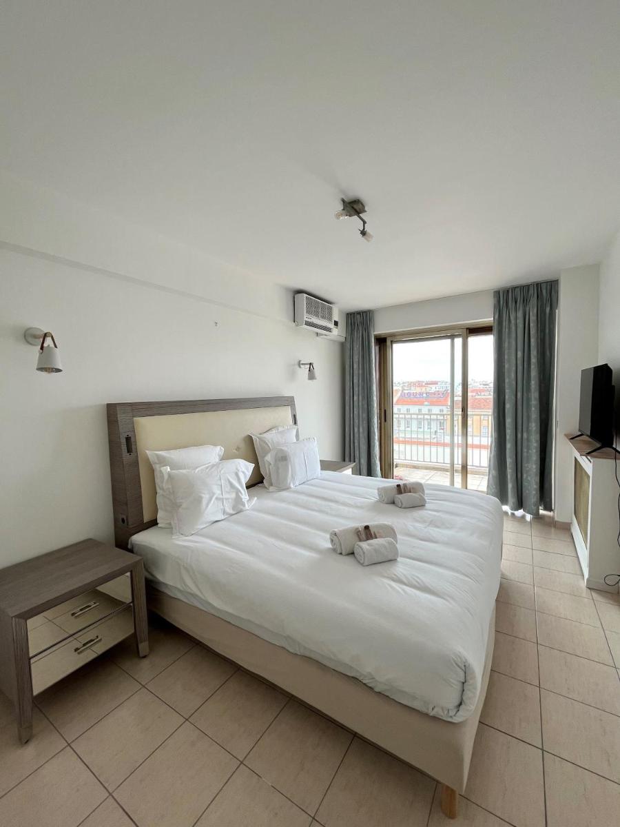 Image 6 of Central -300m Palais- Seaview-A/C-WIFI-spacieux