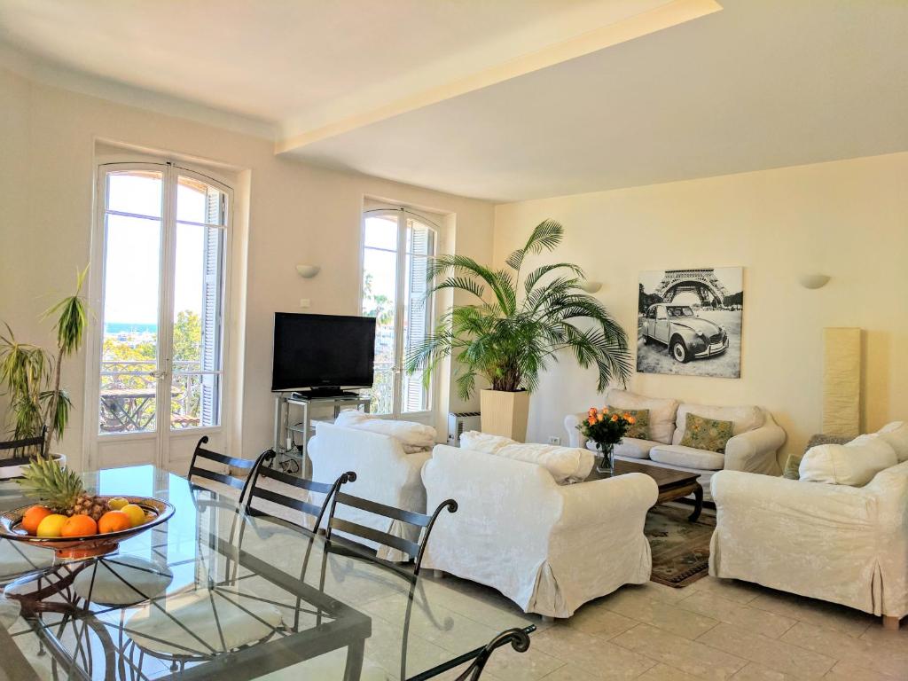 Image of Citilet Louis Blanc 1,2,3 – Three gorgeous, open-plan apartments