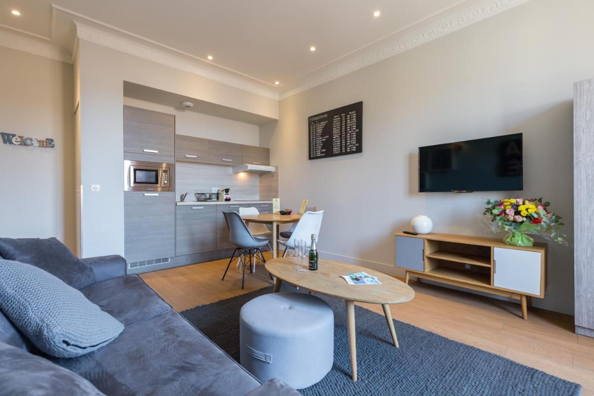 Image 4 of Florella Jean Jaures Apartment
