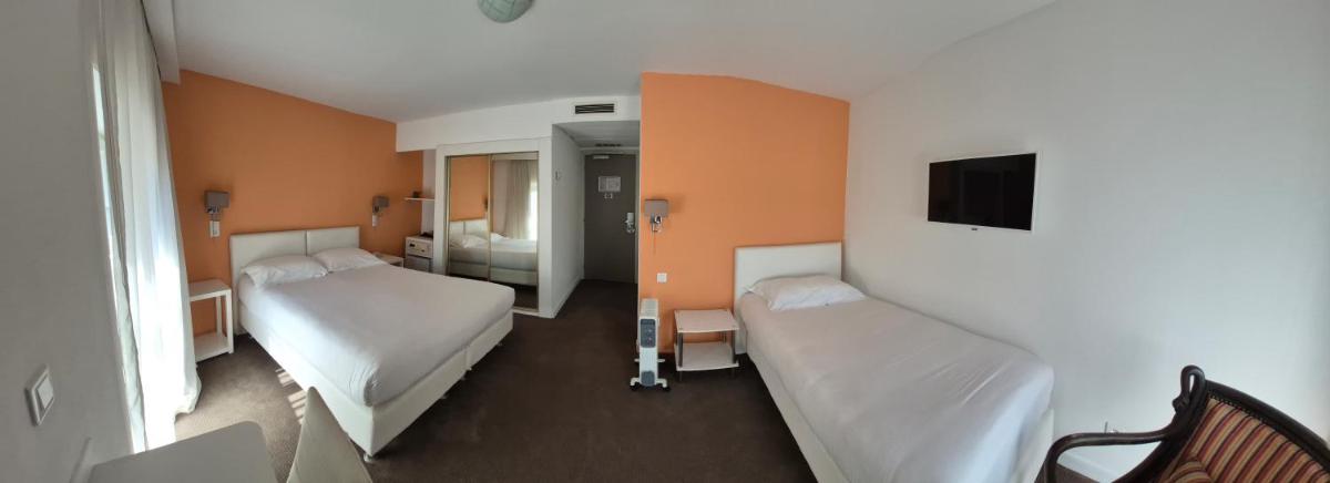Image 2 of Hôtel Ligure