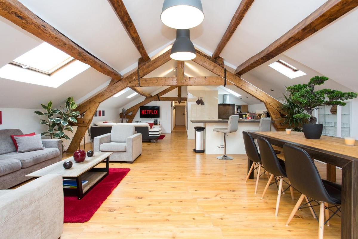 Image 4 of LB Vacation Rentals I Big Loft 107m2, 10min Walk to Palais des Festivals