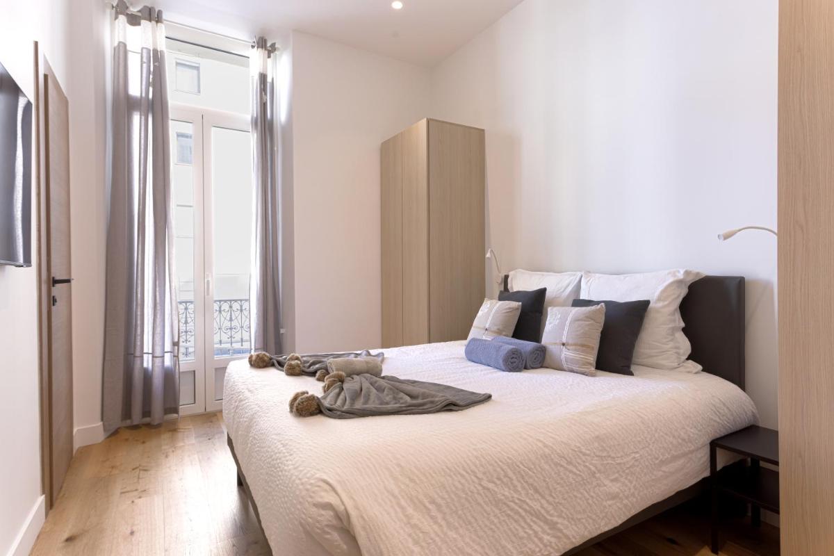 Image 1 of L’Elégance Rue d’Antibes – Palais & Plages – 200 m Croisette – Parking privé – Clim – Wifi