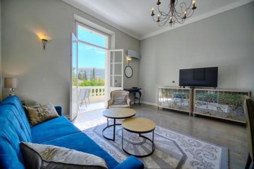 Image 4 of Luxury 2-floor Flat minutes walk to Croisette and City Center