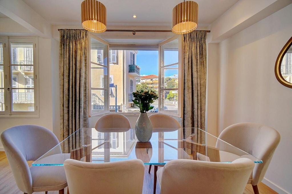 Image 3 of MAGNIFIQUE 3 PIECES RENOVE CANNES CENTRE ‘Banane’ AVEC VERANDA ! A2B88