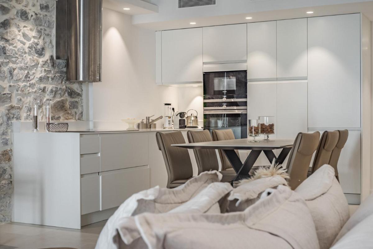 Image 1 of Paula By Terry’s Homes 150m Beach – Palais