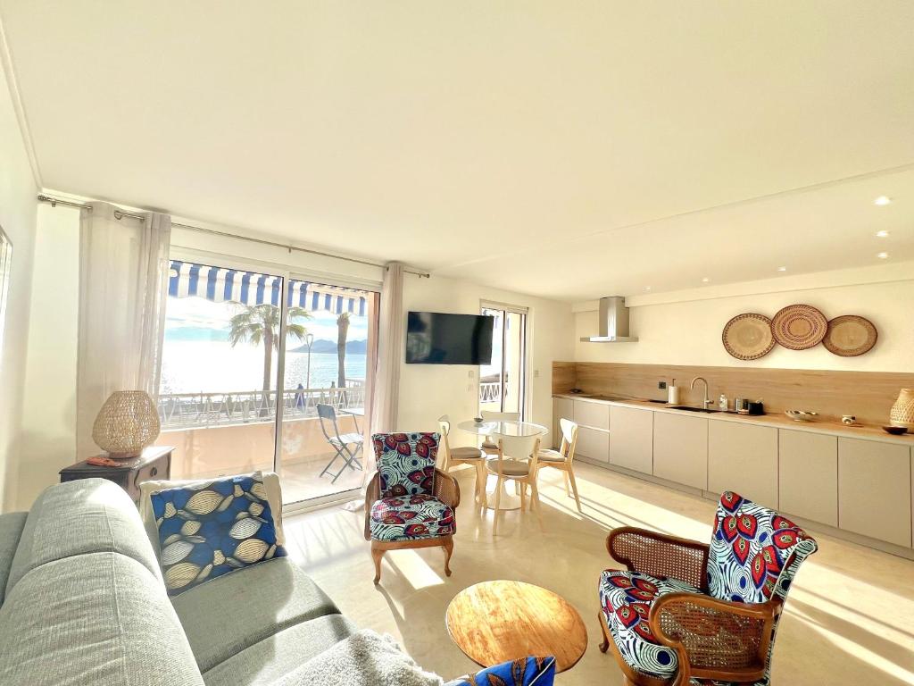 Image of Shelly luxury sea view by Welcome to Cannes