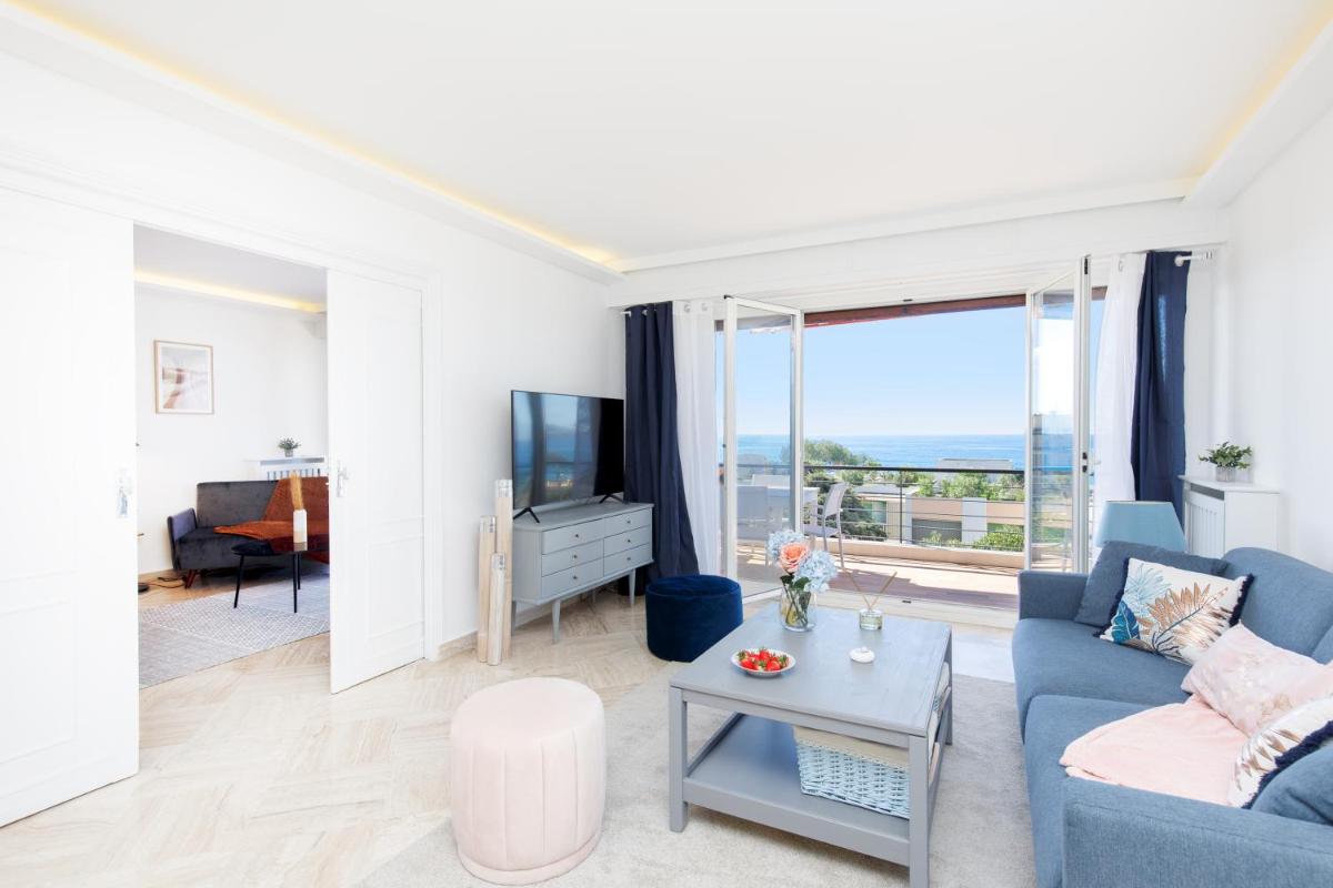 Image 2 of Suite Riviera – Sea View – Clim – 50M Plage – Residence de standing – Spacieux 180 M2 – Parking