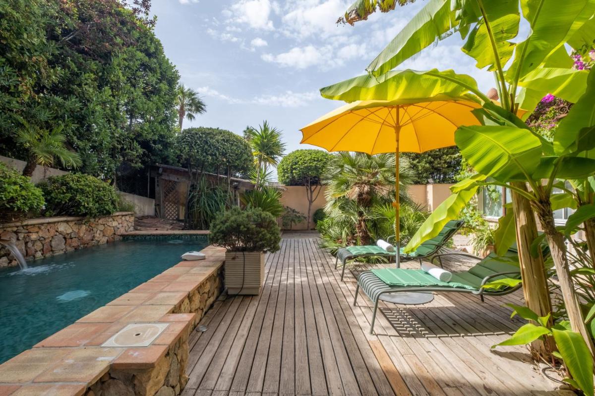 Image 2 of Superb villa with swimming pool & sauna
