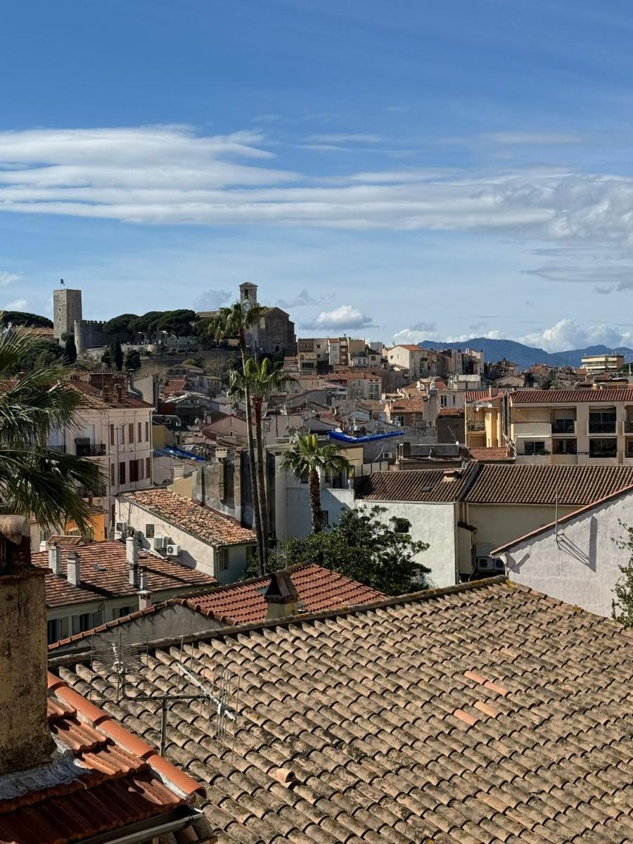 Image 6 of Toits du vieux port