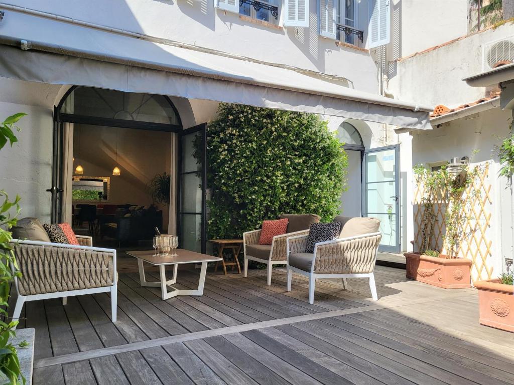 Image of Villa Terra by Festif Azur – House 250m2 Quiet, 5 min walk from Palais des Festivals and Beaches