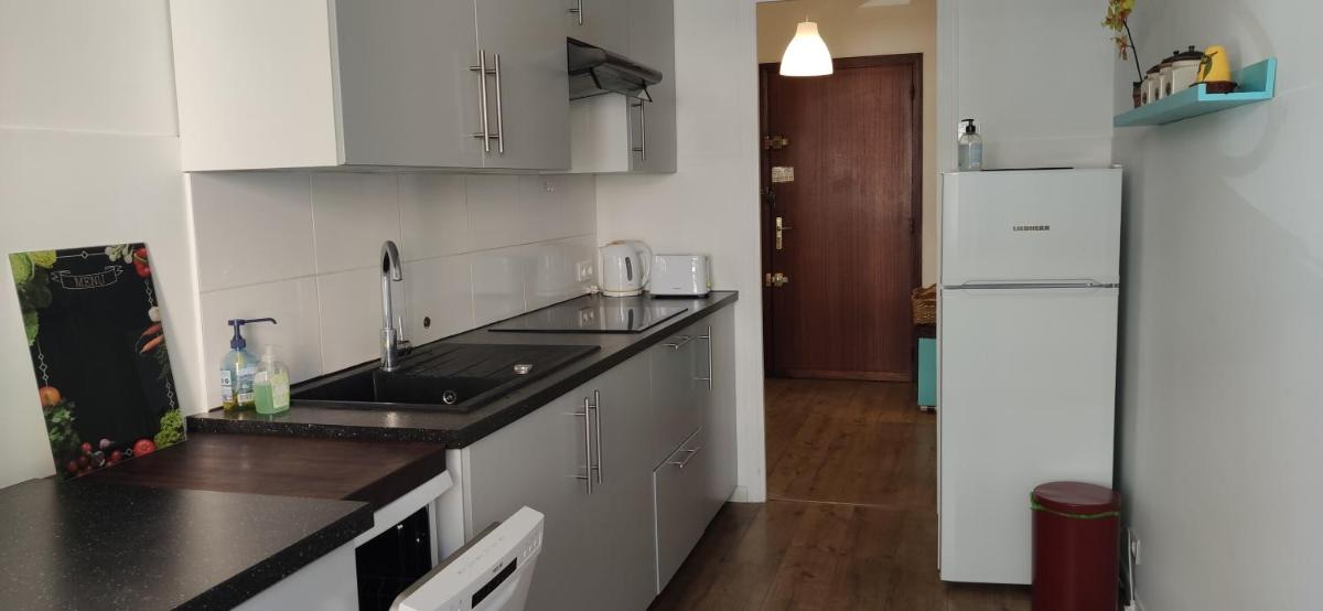 Image 6 of apartment 50m from historic town 5min Beach Palais Croisette – Free private parking