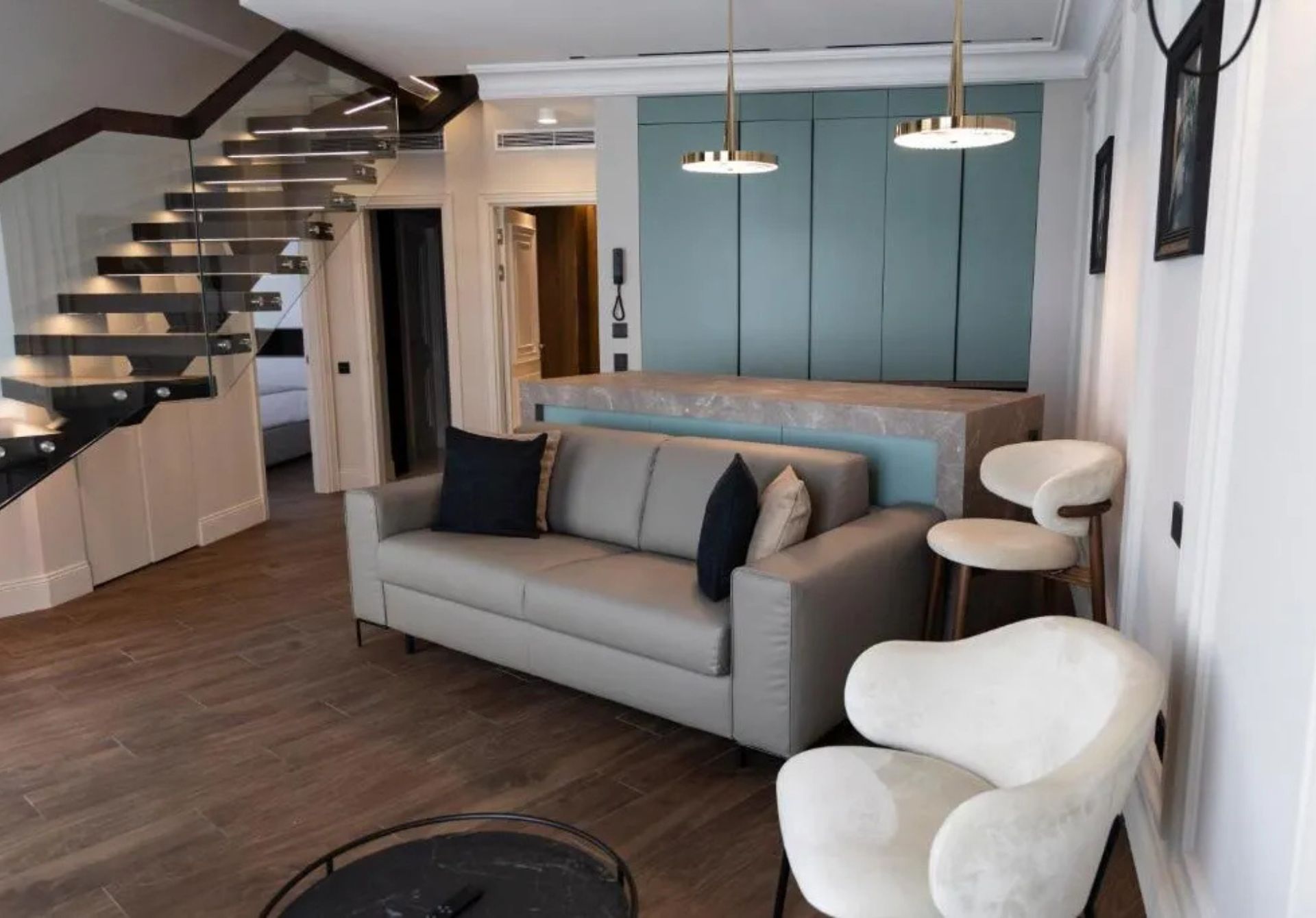 Le Dom Apartments